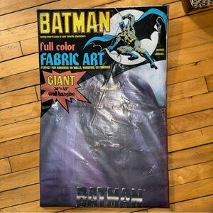 NWT Vintage Batman 1989 (Keaton) 30"x45” Wall Tapestry Sealed damaged pkg